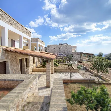 Vacanze San Gregorio By Lovesud * Patù