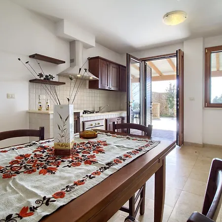 Feriehus Vacanze San Gregorio By Lovesud *