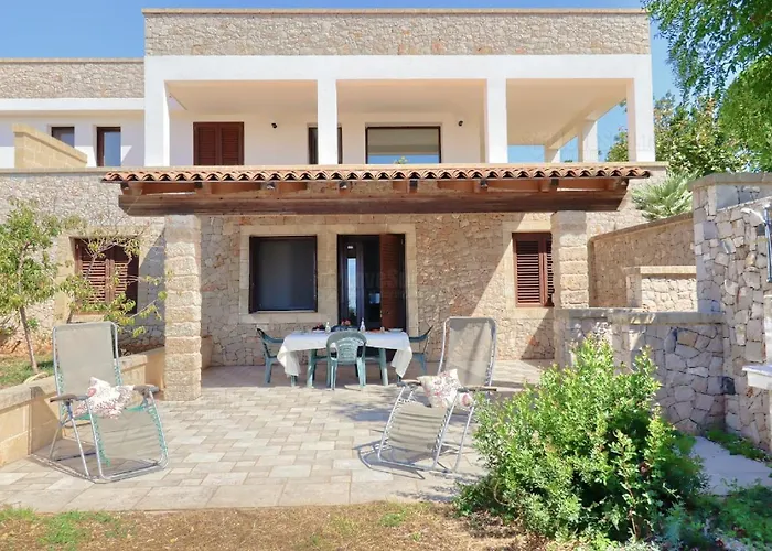 Feriehus Vacanze San Gregorio By Lovesud Patù